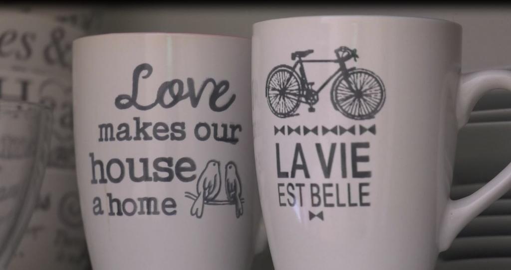 Les Gîtes de l'Ecole Buissonnière Lens Extérieur photo