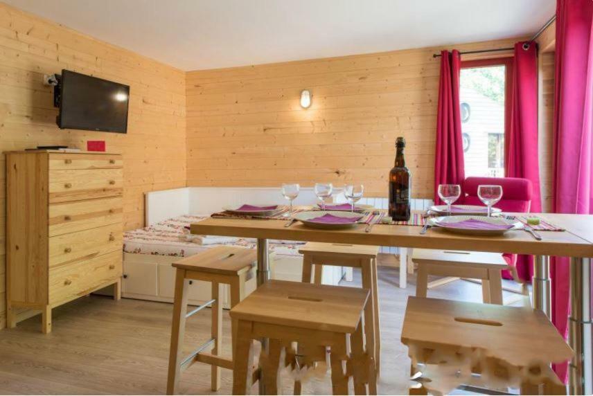 Les Gîtes de l'Ecole Buissonnière Lens Extérieur photo