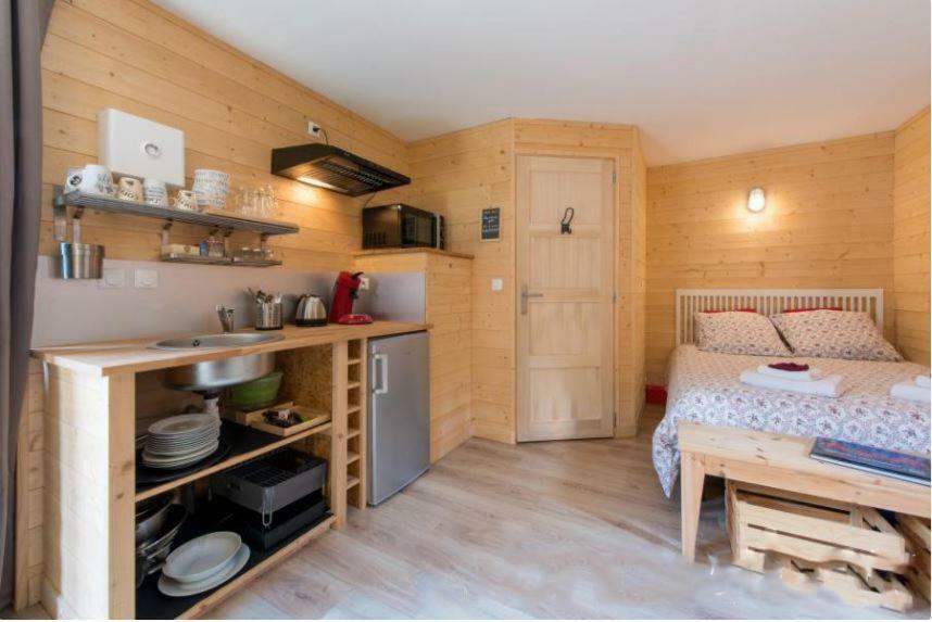 Les Gîtes de l'Ecole Buissonnière Lens Extérieur photo